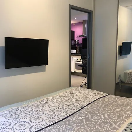 Appartement Bel à Juan Les Pins, à 700 M Des Plages Et Proche Du Vieil *
