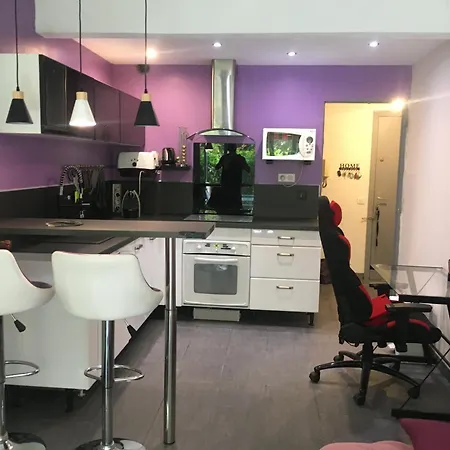 Appartement Bel à Juan Les Pins, à 700 M Des Plages Et Proche Du Vieil